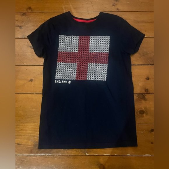 England Football Soccer Ball Shirt - Picture 3 of 6